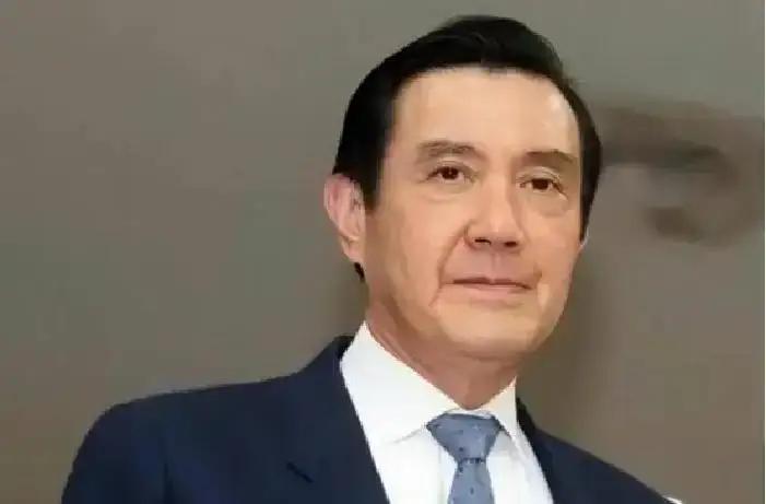 马英九、朱立伦、洪秀柱均坚持九二共识、反对“台独”，是推动两岸和平发展的重要力量