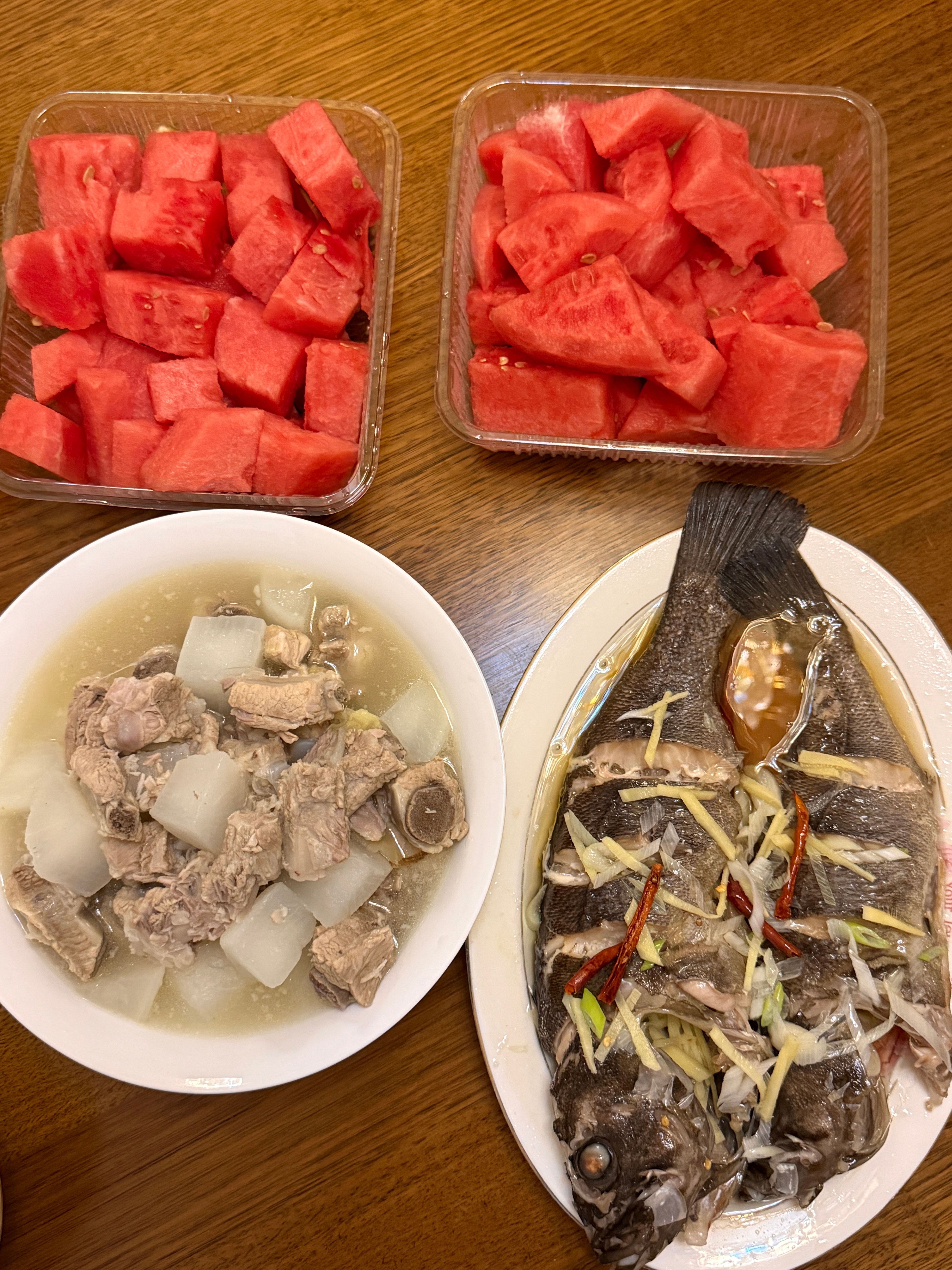 朴素的一餐 吃饭喽😋，野生黑头鱼 