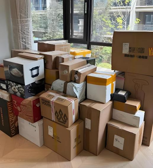 话说，网购的东西，即使什么保密发货之类的，派件的快递员会知道里面是什么吗？