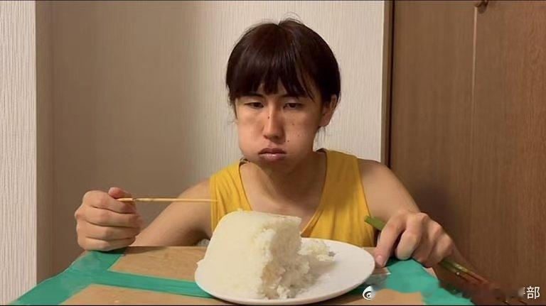 偶遇米饭仙人私下荤素都来  米饭仙人不吃米饭塌房了  米饭仙人在中国放弃米饭，估
