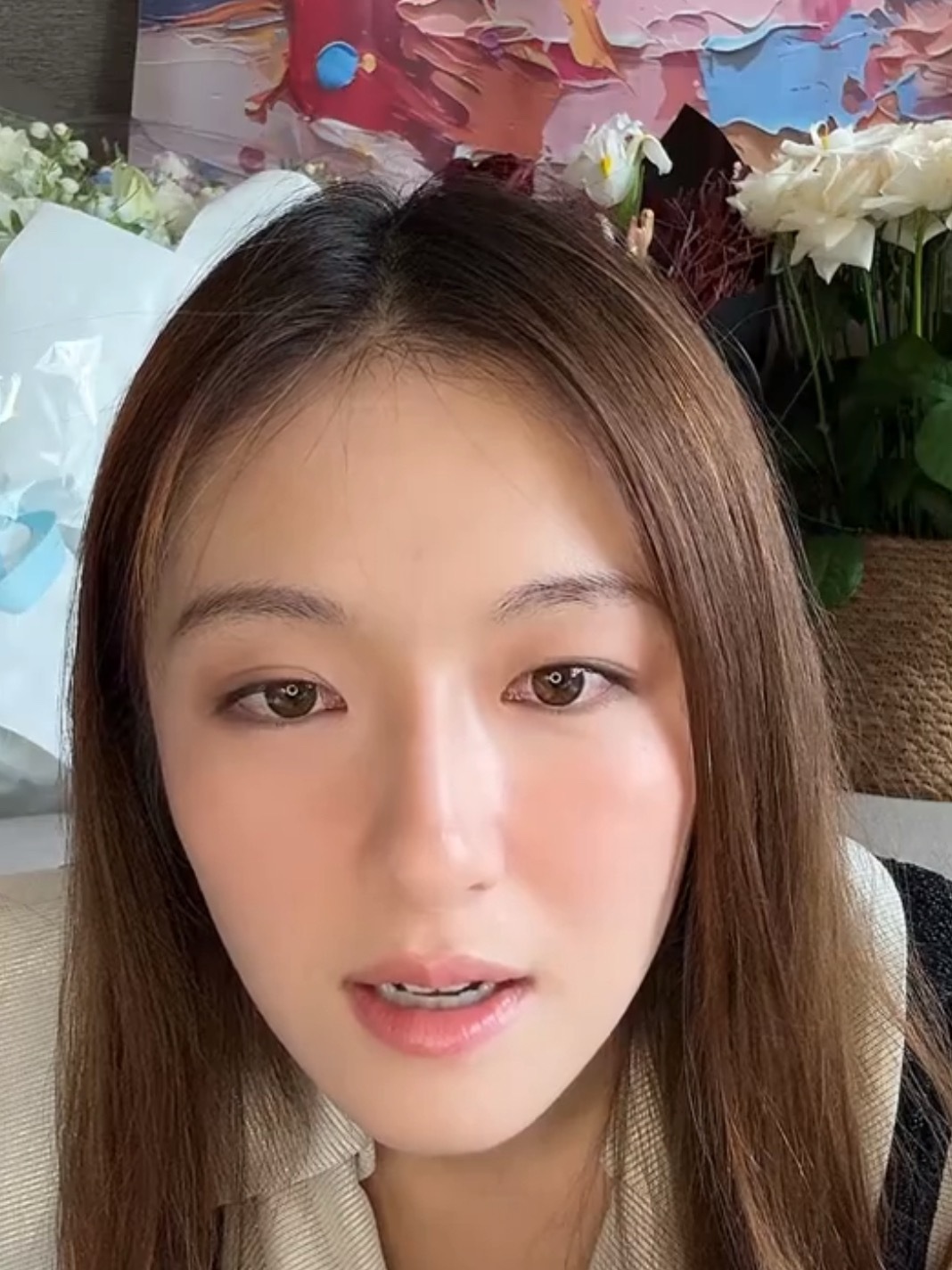李兰迪直播李兰迪直播状态好好啊，少女感十足！优秀代表作品越来越多了～ ​​​