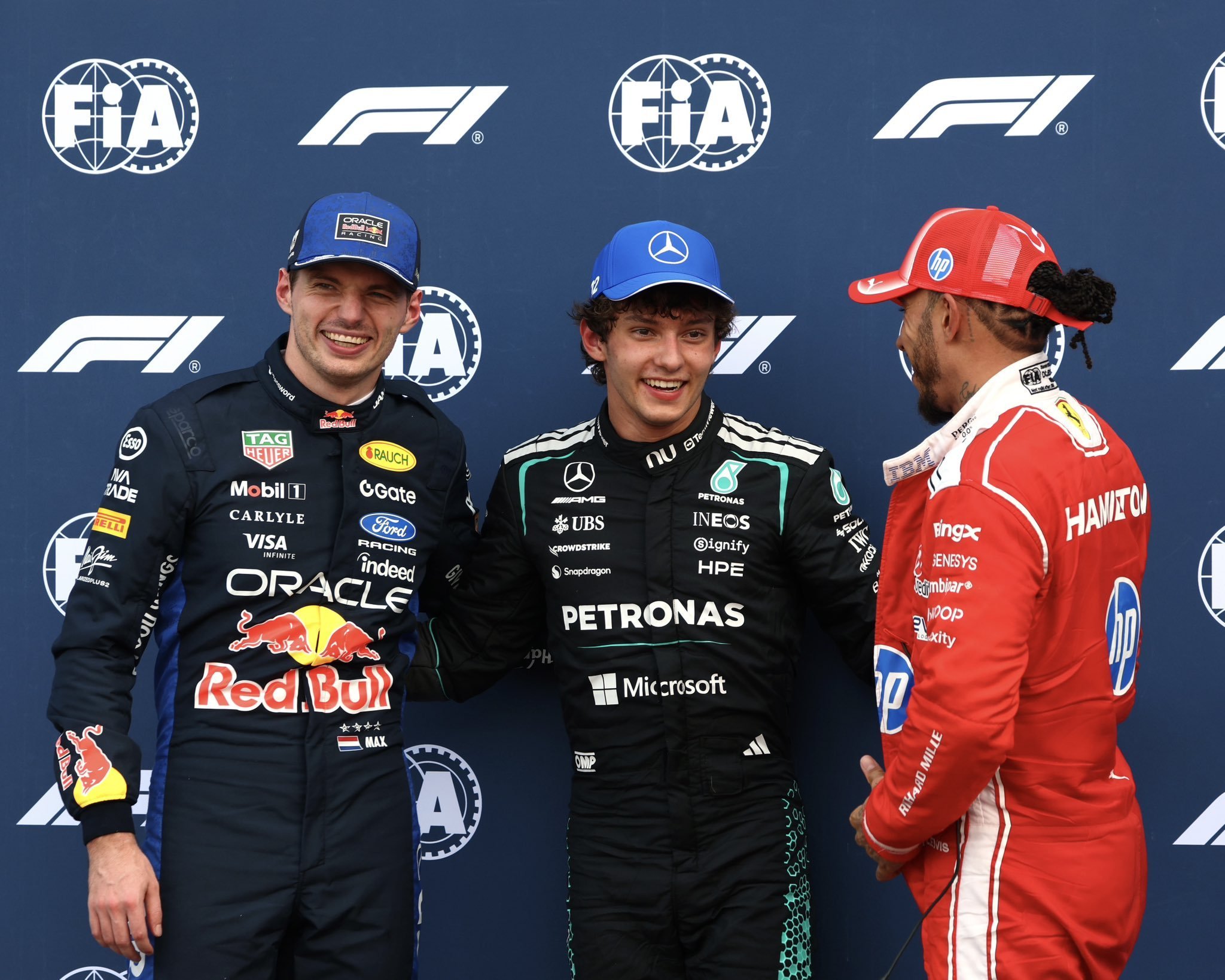 F12026F1摩纳哥大奖赛安东内利夺摩纳哥站杆位 昨天排位赛结束后前三位车手每