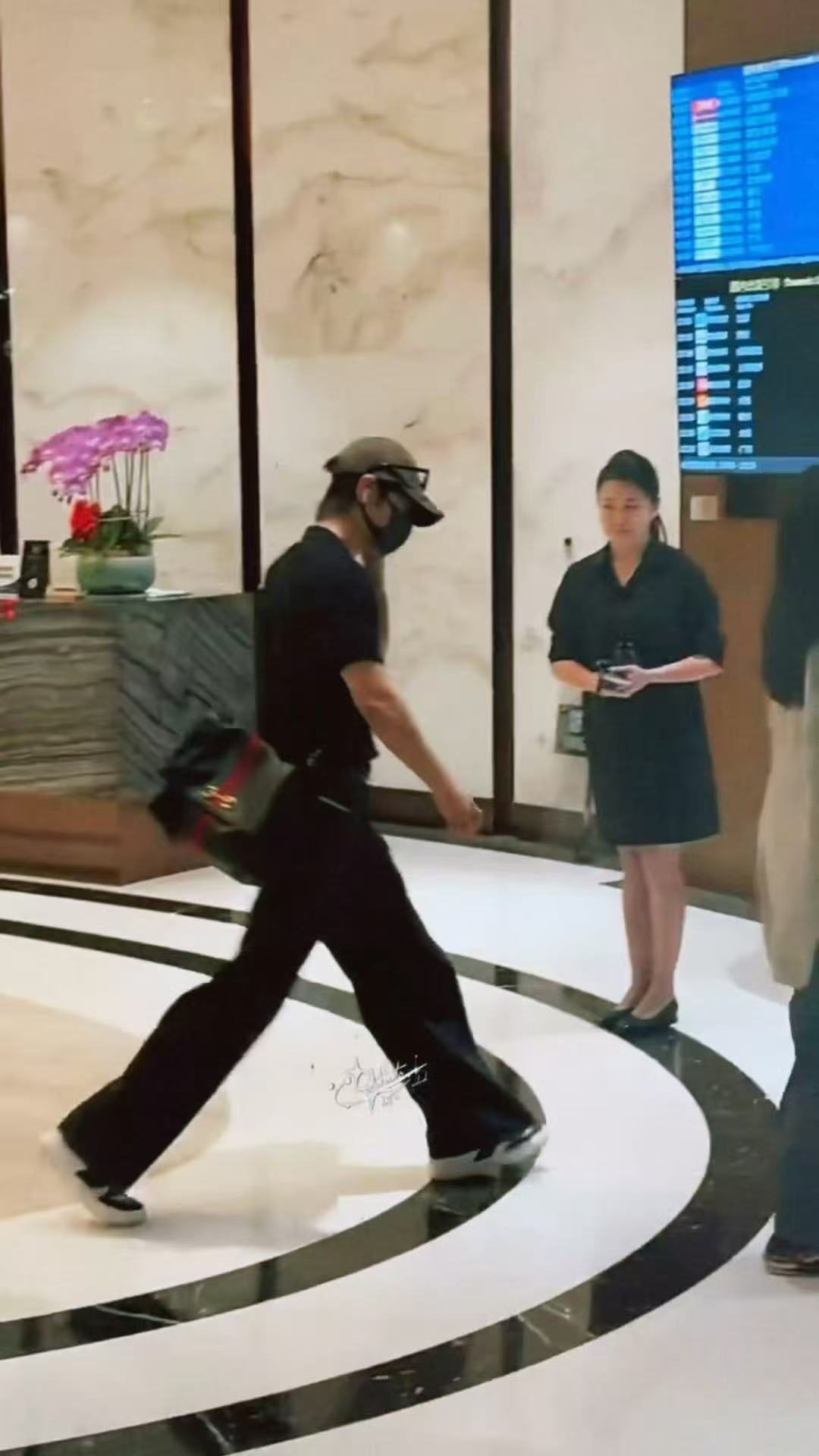 你就漂亮吧，管不了了