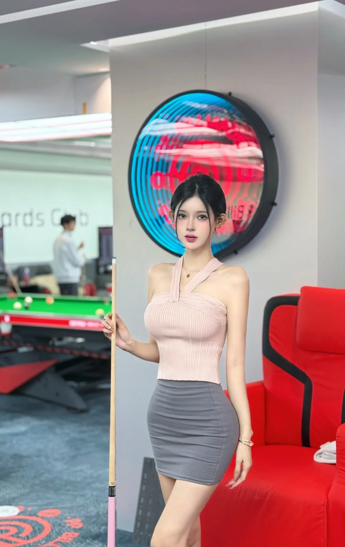 打台球吗？让你8颗。