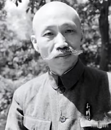1935年，王家烈被蒋介石逼迫，交出兵权后考察散心，蒋介石也够意思，给了3万大洋
