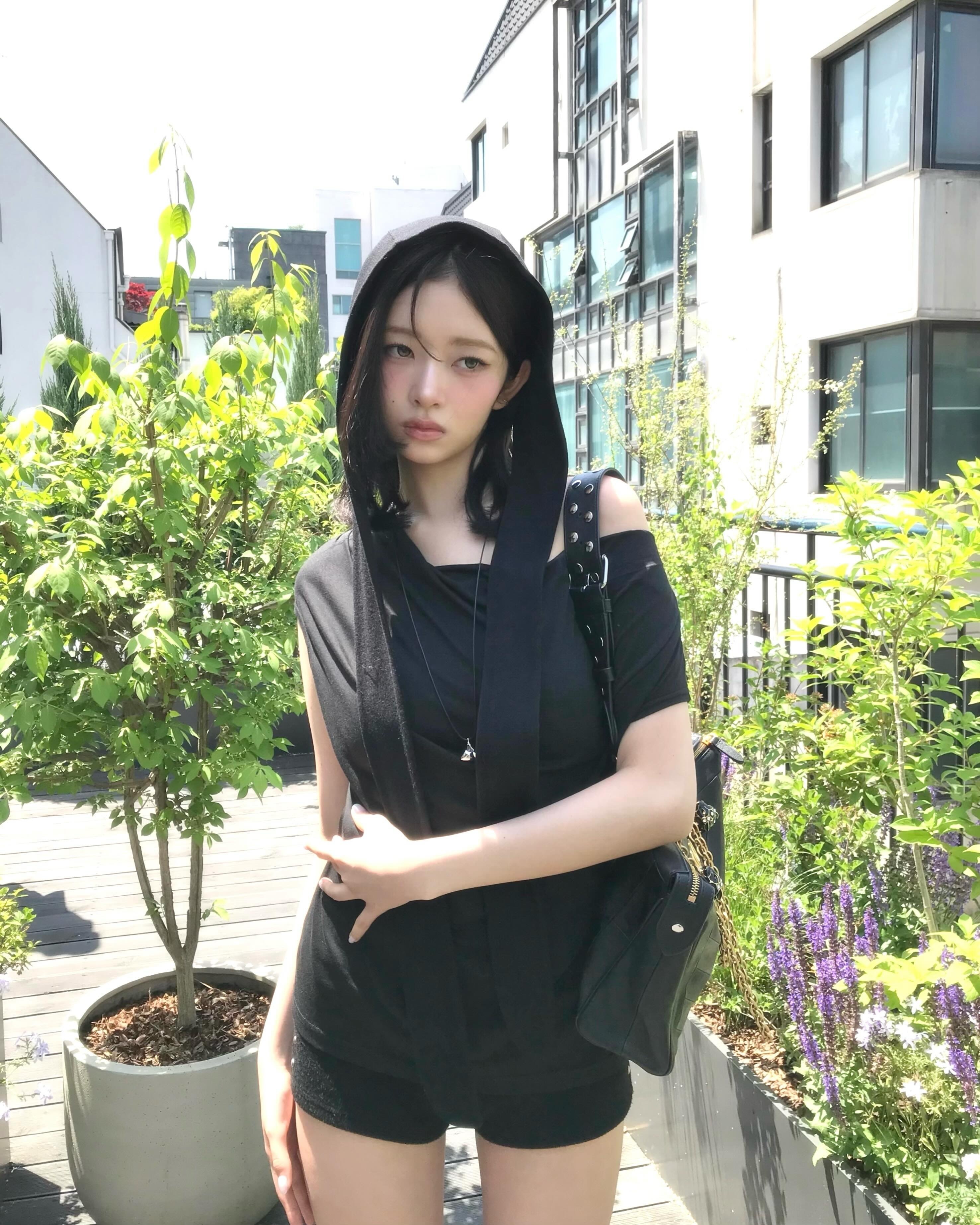 直井怜  INS更新 ❤️🔥逆天的腰腿比例~太美了！ 