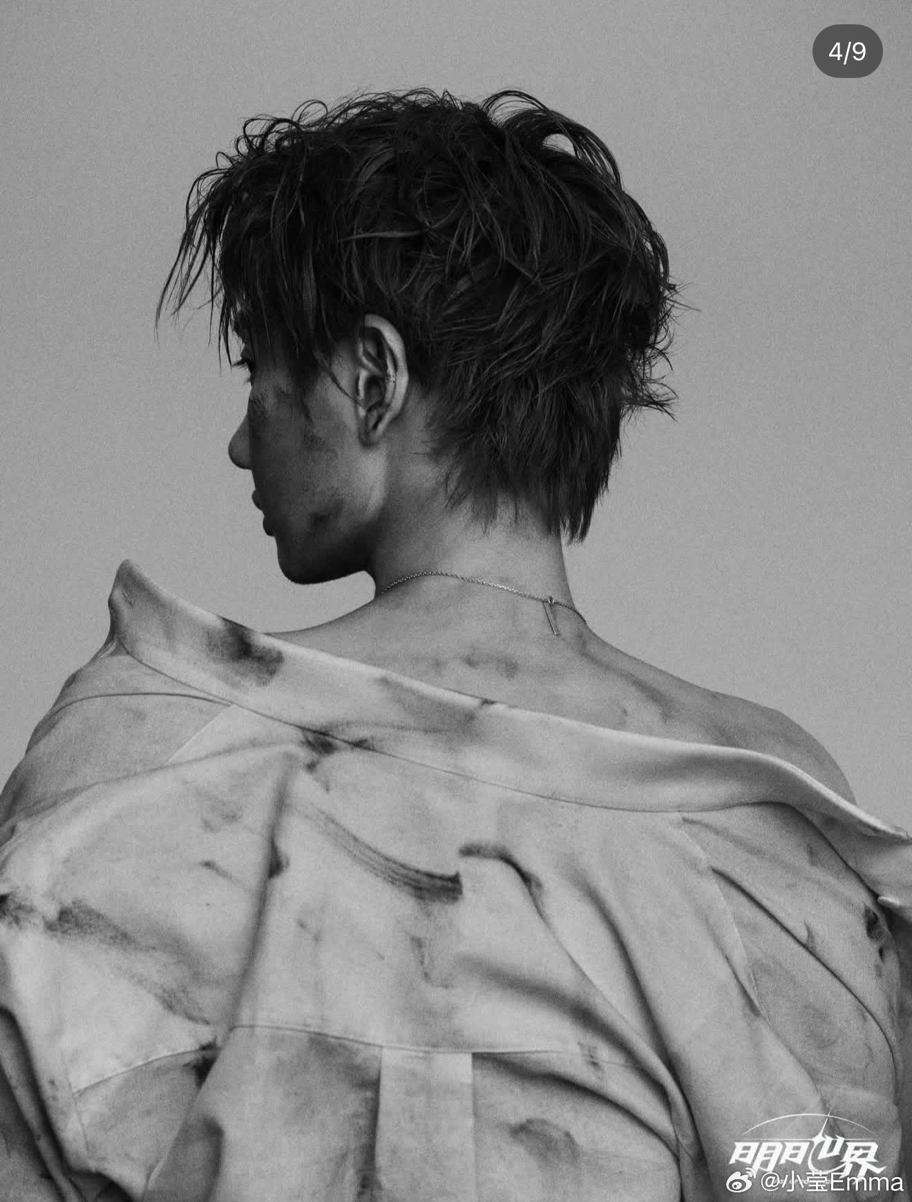 汪苏泷黑白战损九宫格所以罗曼城城主的前身是罗曼城包工头吗