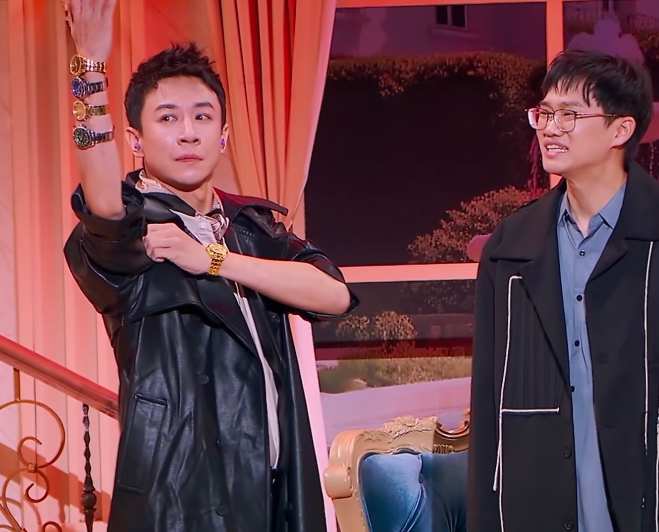 董璇也在吃张维伊的瓜 贴脸开大自己，自己玩自己的梗太玩得起了[666] ​​​