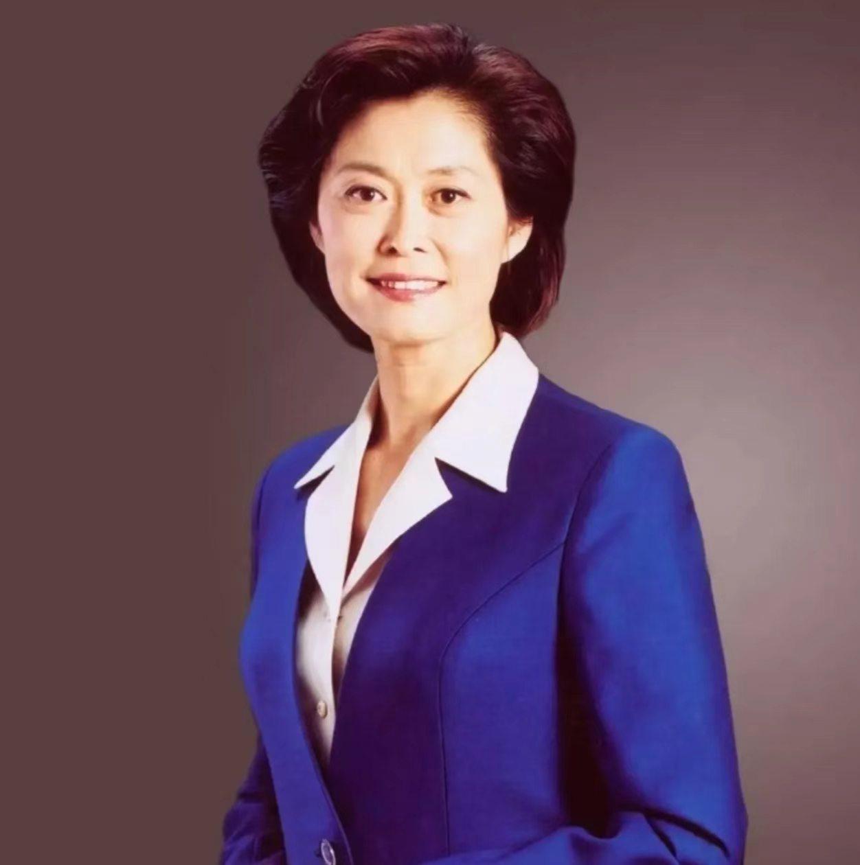 敬一丹说：“我这辈子，从不叫他老公，也不叫他名字，就叫他先生。”结婚41年，这个
