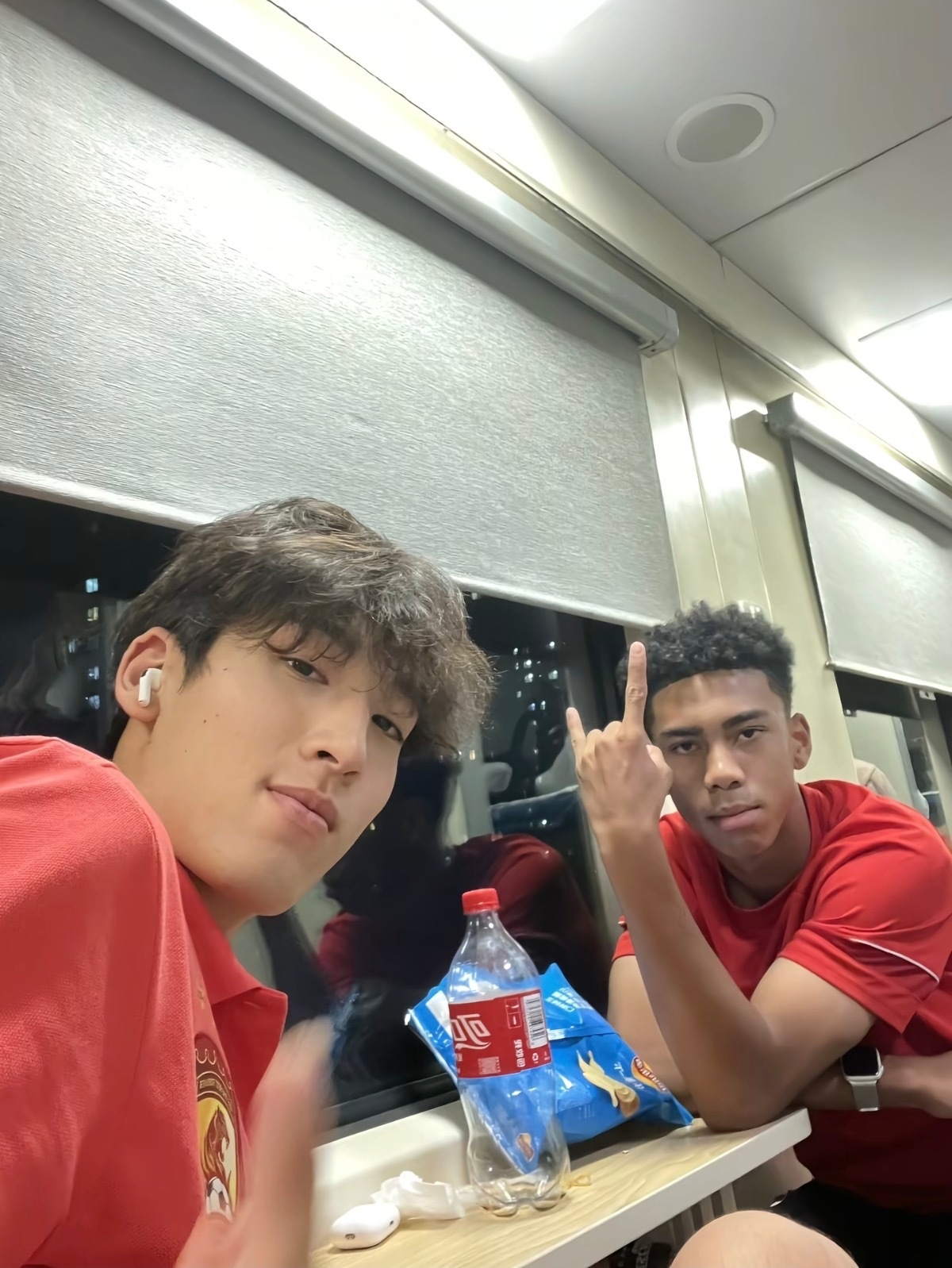 是兄弟是青梅竹马是国行版少数群体是高考加分但是不高考是幼驯染是兄弟你怎么被开了是