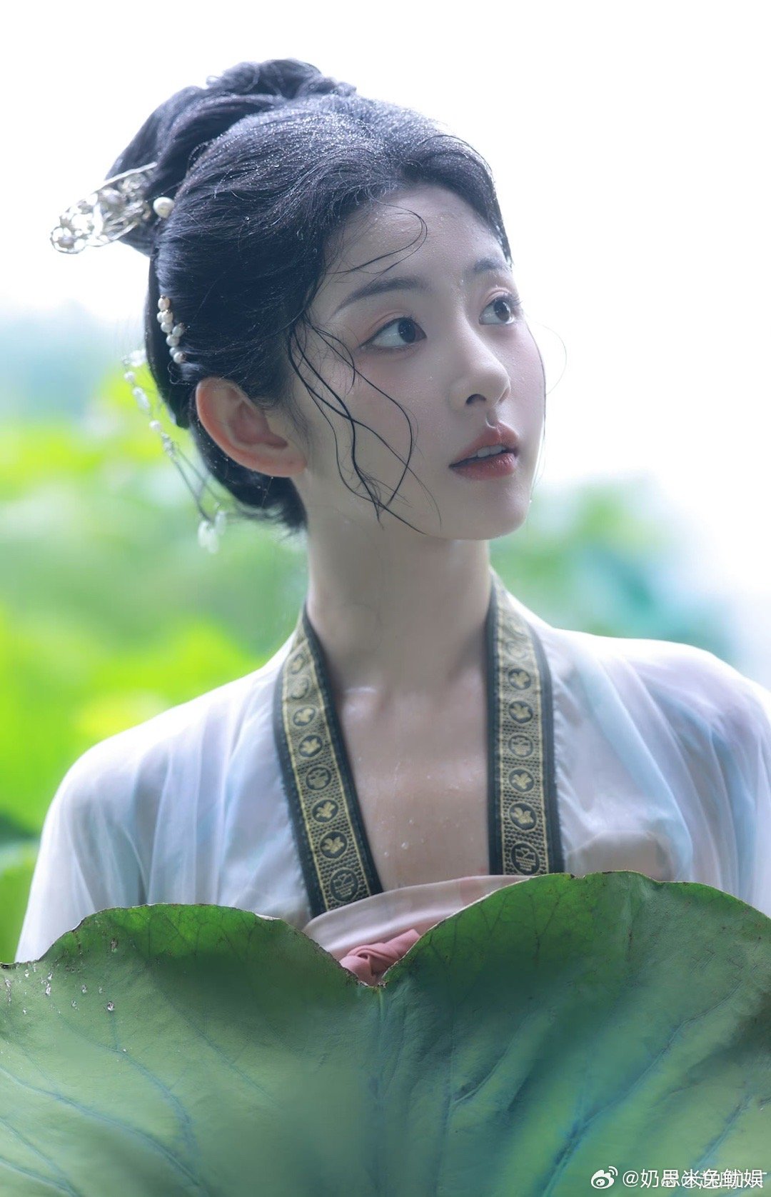 赵晴这么看的话挺瘦的啊，为什么老有人喷 ​​​