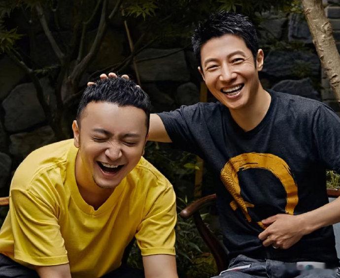 撒贝宁你也没放过尼格买提 撒贝宁与尼格买提同为优秀主持人，彼此间互相支持，共同进