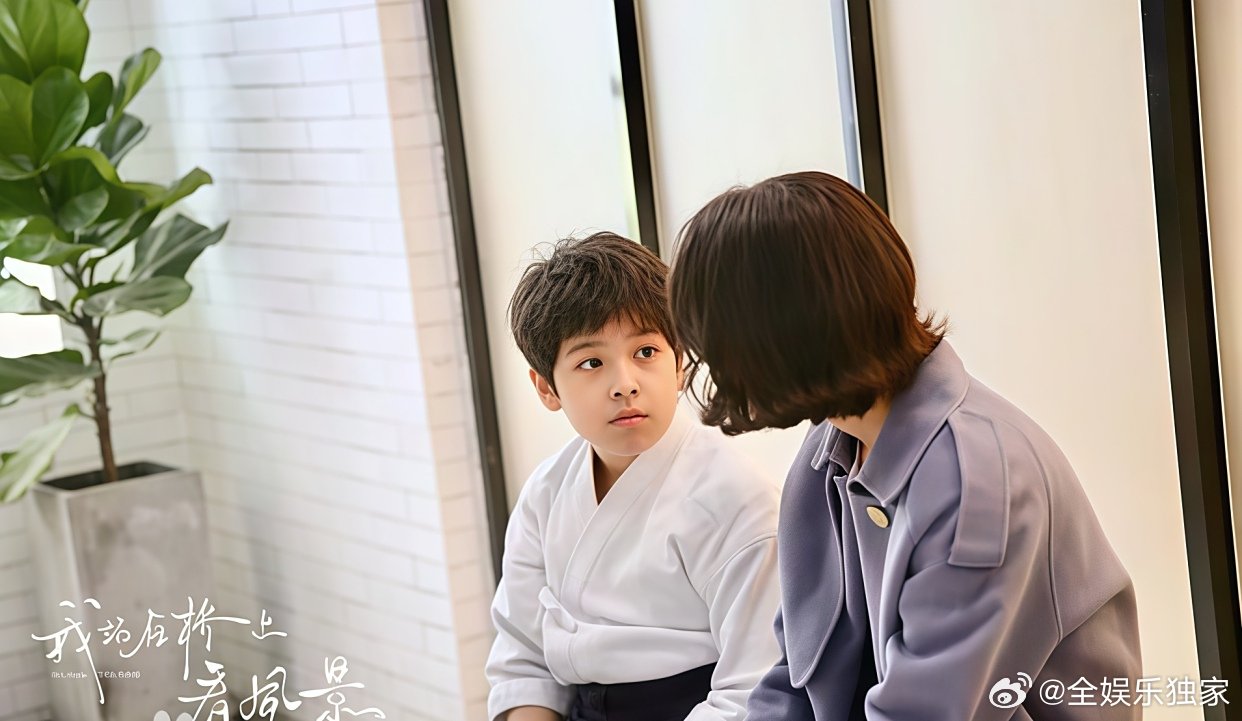 陈思成长这么大了 从《一年级.小学季》里的小不点到现在的模样，每一步成长都好让人