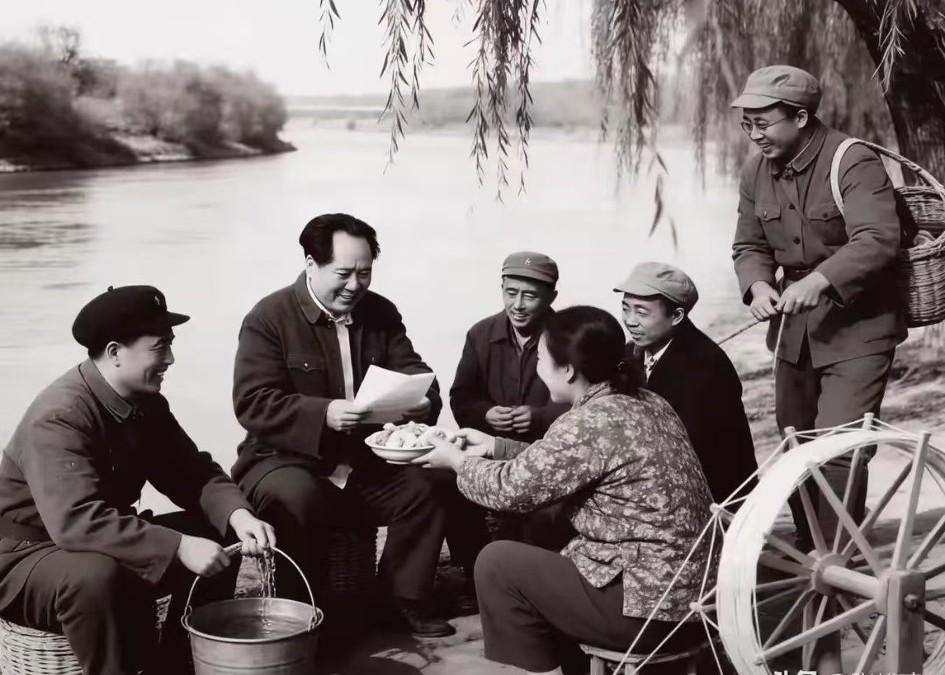 岁月留存珍贵瞬间，最近一张怀旧老照片刷屏网络，看完满满都是温暖，直击人心。
 