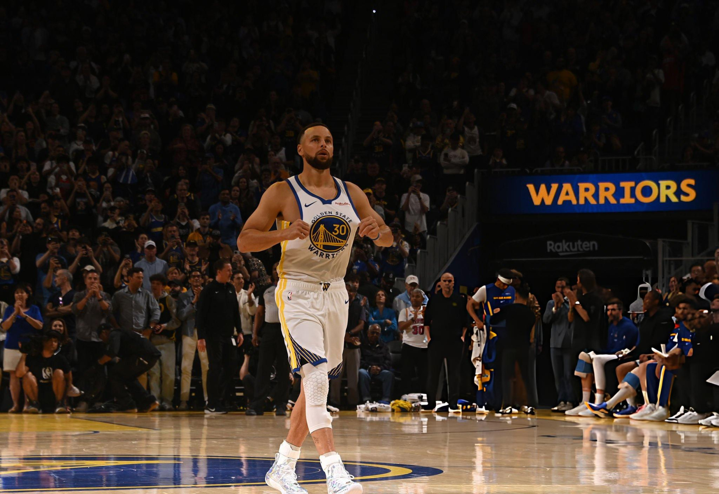 2+1！！！新赛季篮不住我的观赛搭子