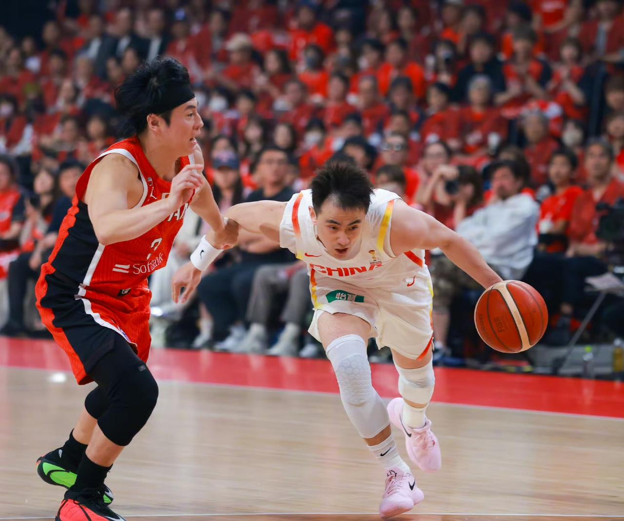 客场大逆转日本取世预赛首胜！中国球迷收获了最好的新年礼物

世界杯预选赛，中国男