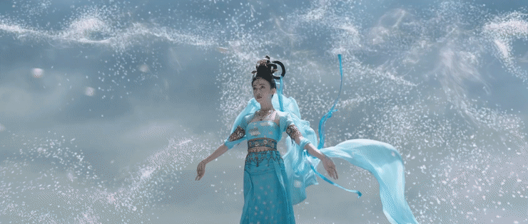 #吴谨言 古偶赛道# 吴谨言在古偶赛道上无敌了，《墨雨云间》薛芳菲弹古琴开大秒变
