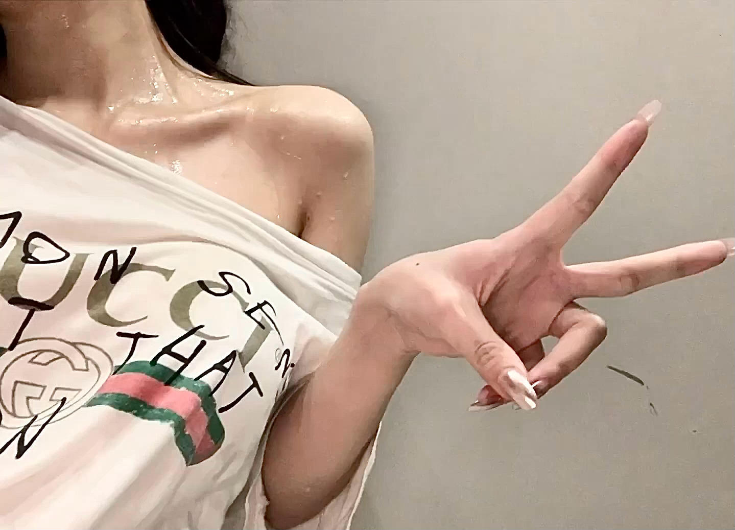 汗是咸的，脸是红的，衣服是湿的，真上头 