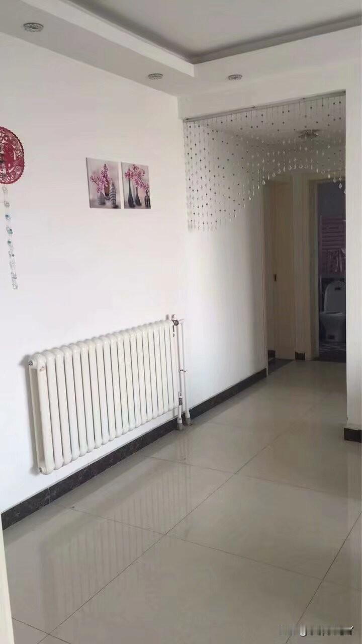 我始终认为，对亲人，对爱人都不应该恶语相向，人心都是肉长的，很伤人，我不想伤害自