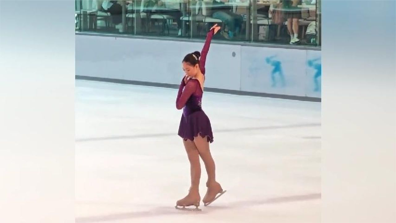 李小鹏的女儿奥莉长这么大了，还参加了花滑比赛，滑得也很好