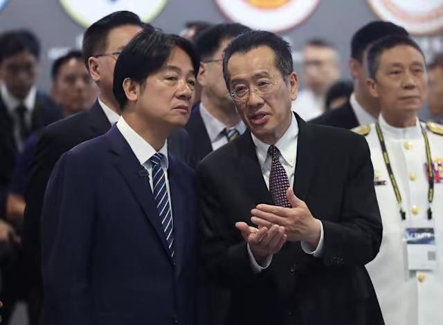 令人吃惊！难道台湾民进党当局要放弃“台独”立场？
台湾陆委会副主委沈有忠刚刚说完