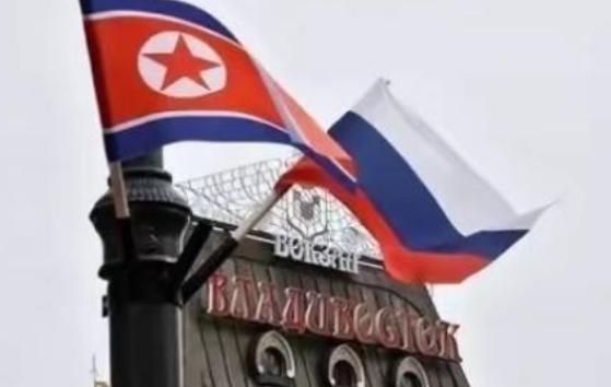 看看朝鲜的付出，就懂咱们为何不支援俄罗斯。
刷到朝俄合作的相关新闻时，不少人都会