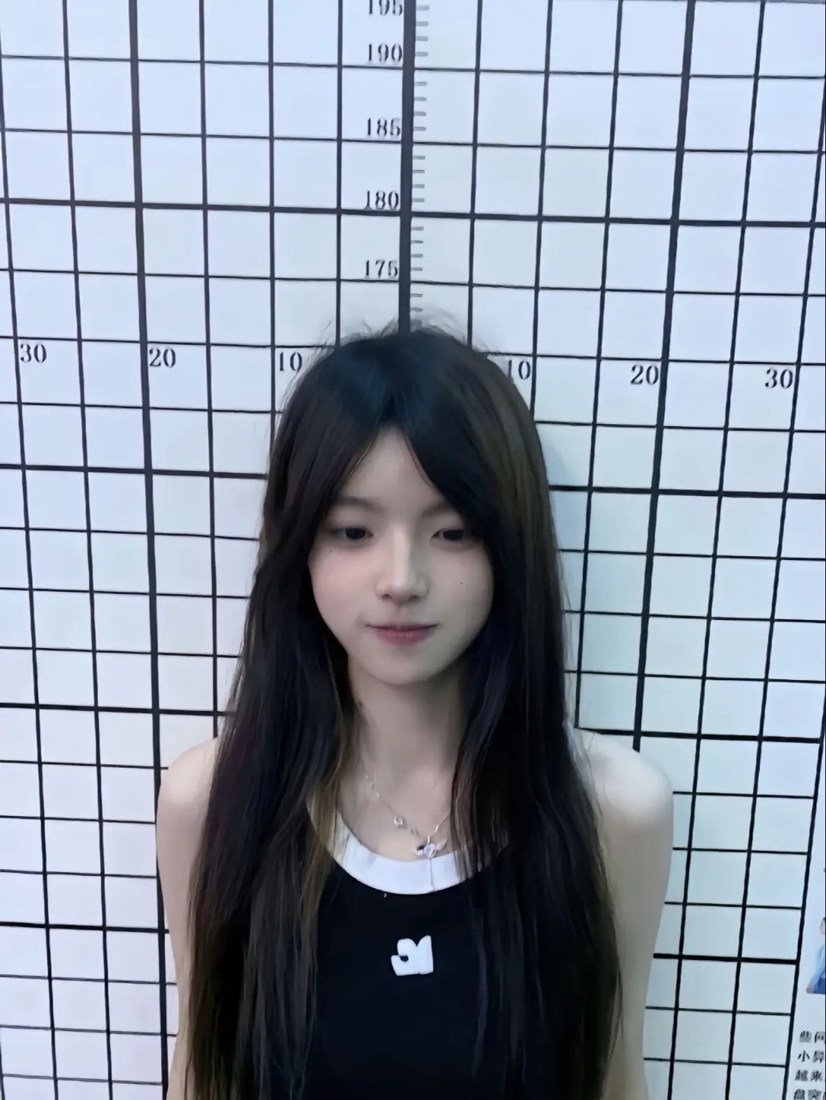明明是我更可爱吧不许和她说话了  ⦮       ⦯    -᷅ ⤙ -᷄