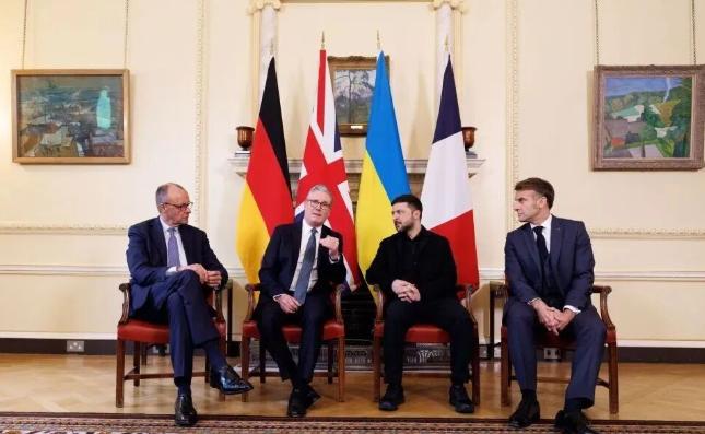 俄罗斯再次发动大规模导弹袭击！
 
1月12日凌晨，俄罗斯使用