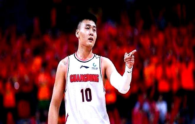 信息整合报告：赵睿回报启蒙教练的暖心故事
 

赵睿这波操作真能打！当年他家境普