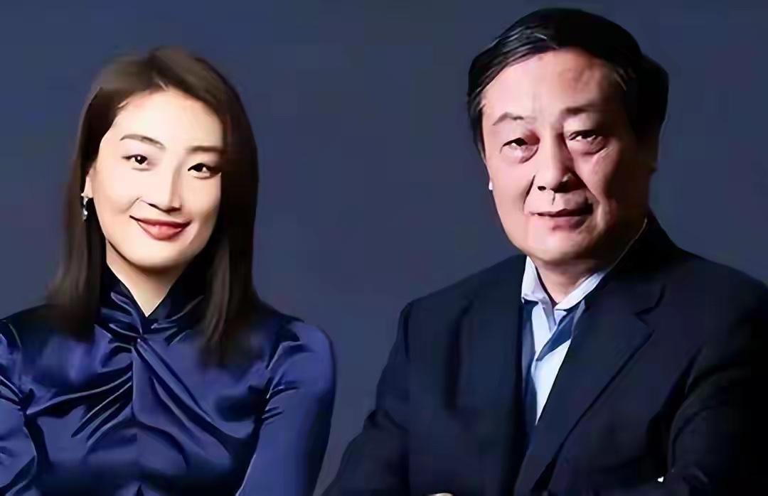 近日，随着工商变更信息的最后一锤定音，宗馥莉正式卸任娃哈哈集团法定代表人、董事长