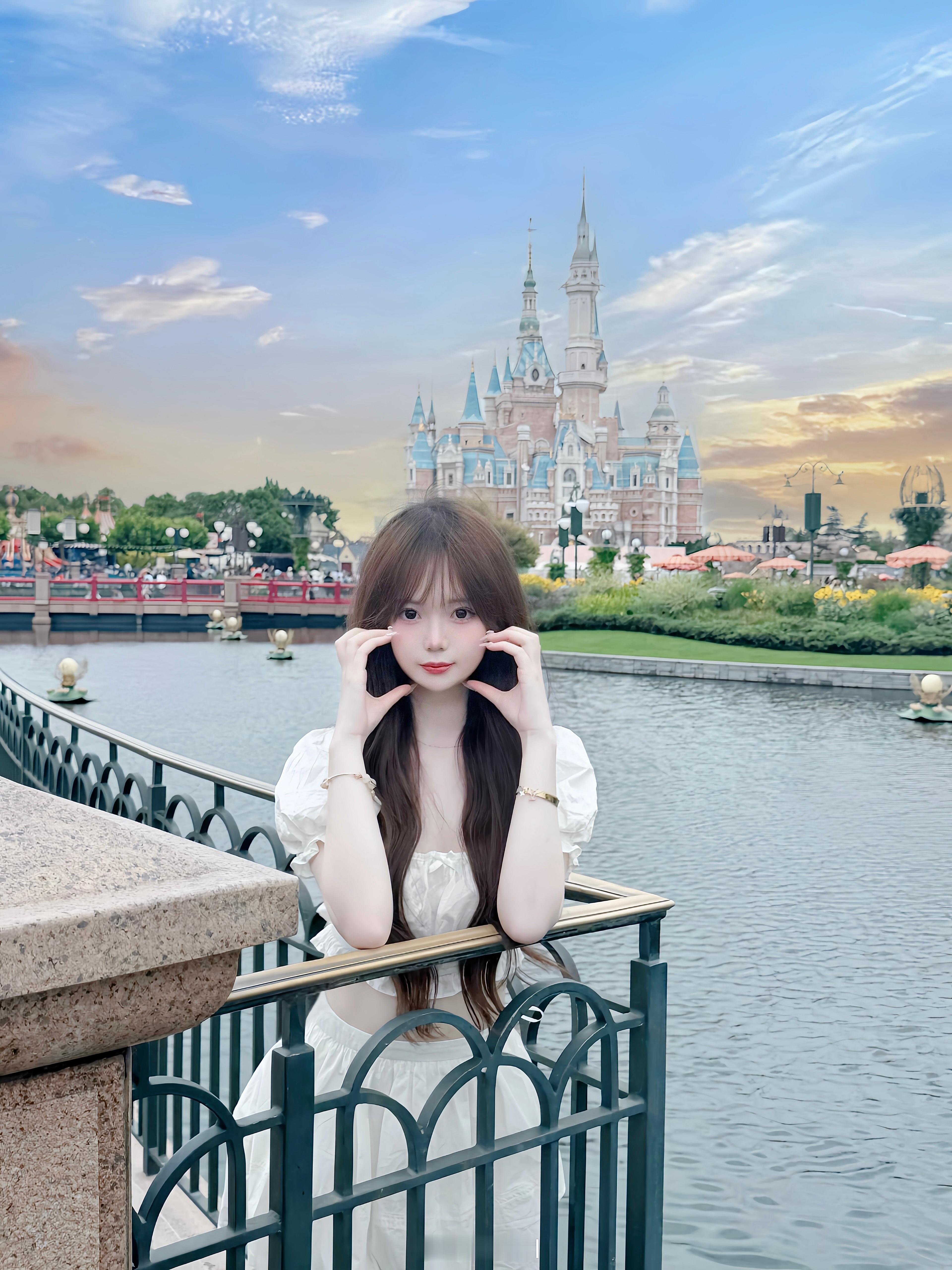₊⁺꙳ ⸝⸝ᐢ. ̫.ᐢ⸝⸝ 𝑫𝒊𝒔𝒏𝒆𝒚快乐游记 ⋆⁺₊🐰🫶?
