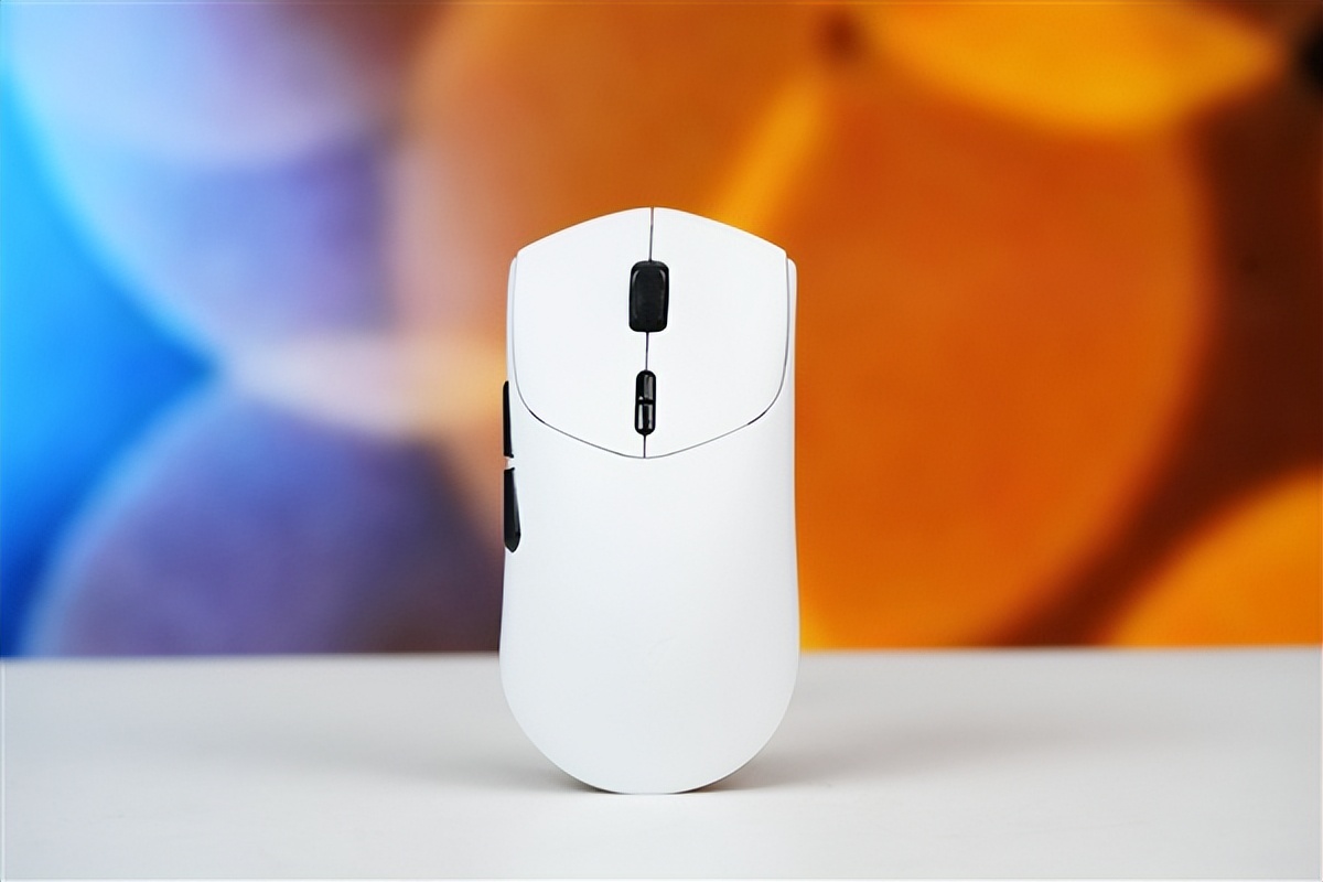 極客之芯2.0加持！雷柏VT7 Ultra星閃版電競鼠標圖賞