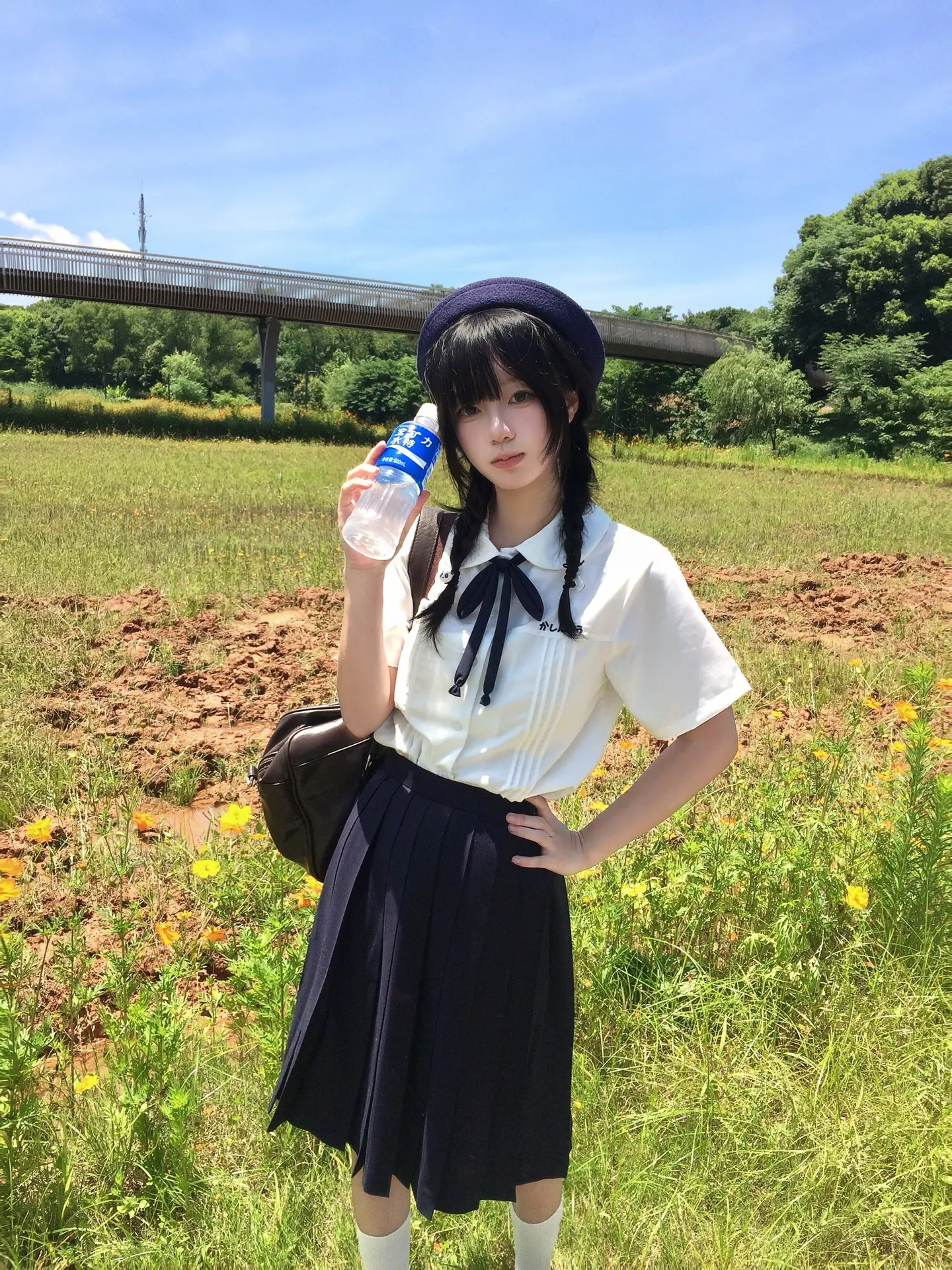 请喝水的学妹…
