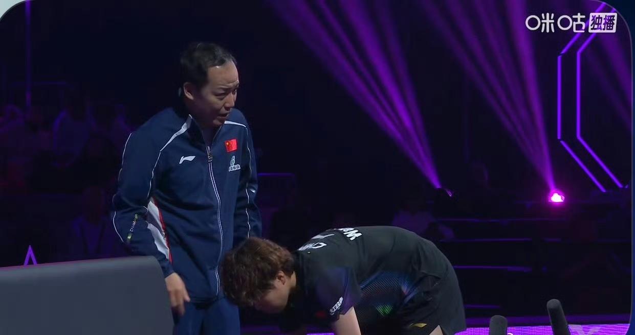 头发潦草又带着点儿可爱，
王艺迪🇨🇳还是狂飙版的大迪[赞][笑哭]！
淘汰了