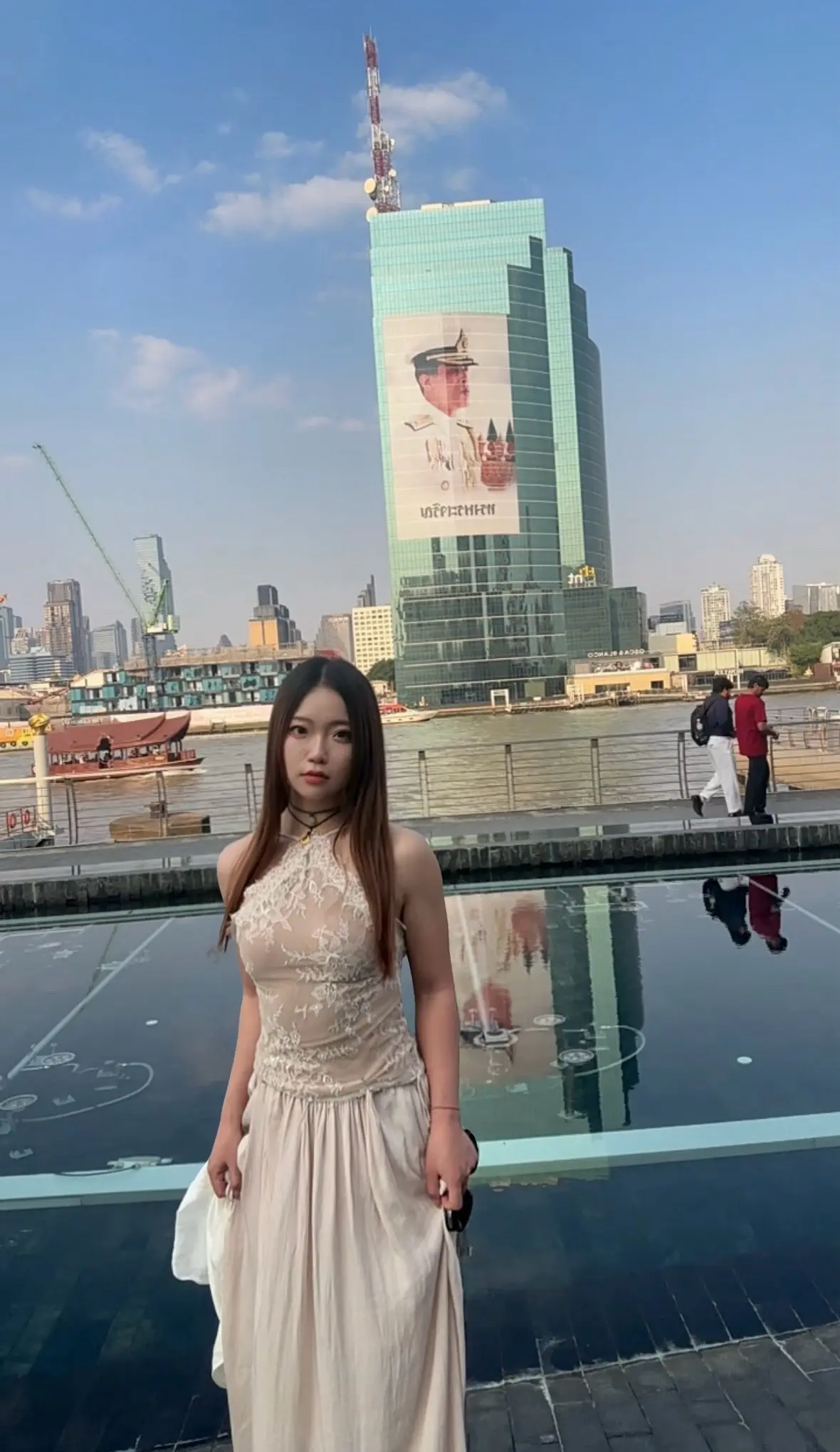 曼谷还是太权威了