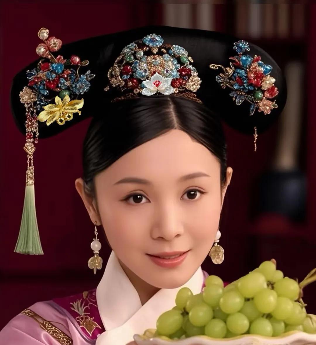再看甄嬛传 要是后宫里没有华妃（世兰），颂芝的日子恐怕比现在难多了。
 
有人说