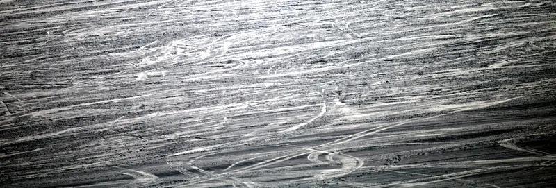 大理的风花雪月里，藏着租车行的“暗箭”。游客开开心心租辆车环洱海，转头就被自己没
