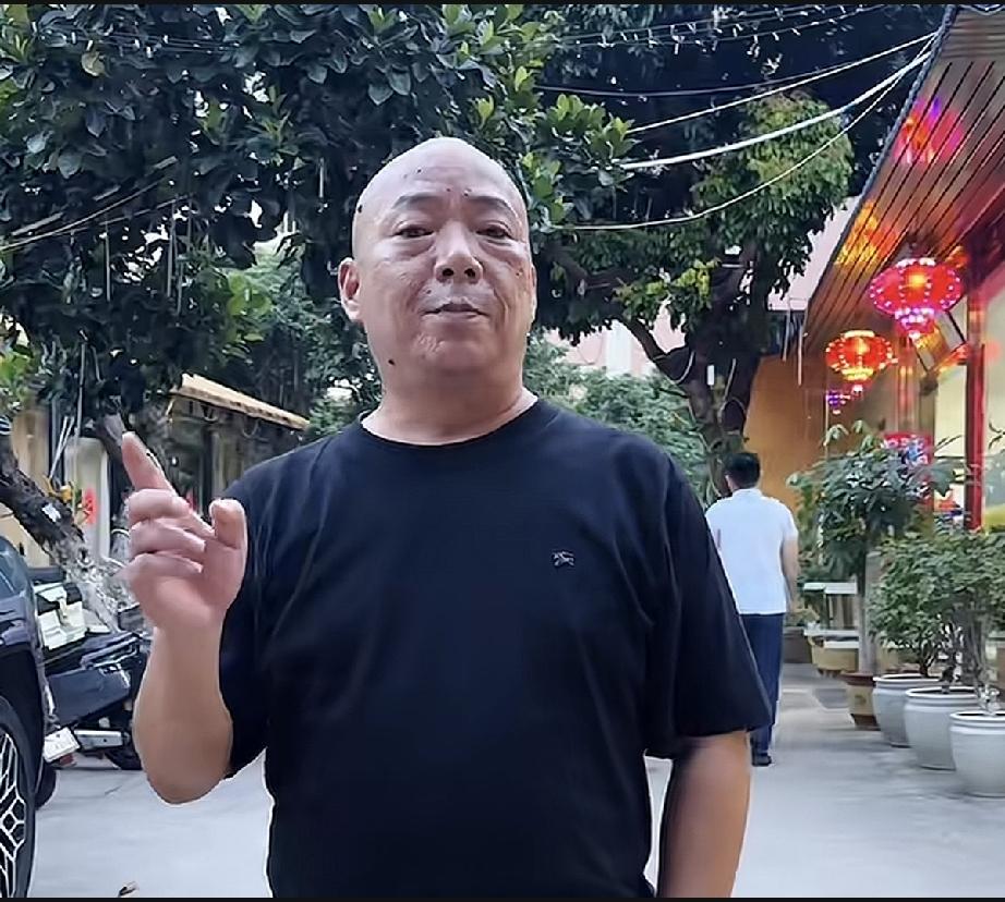 曝网红“深圳六哥”去世，年仅47岁，欠张大炮30万没还
知情人透露去世原因，疑因