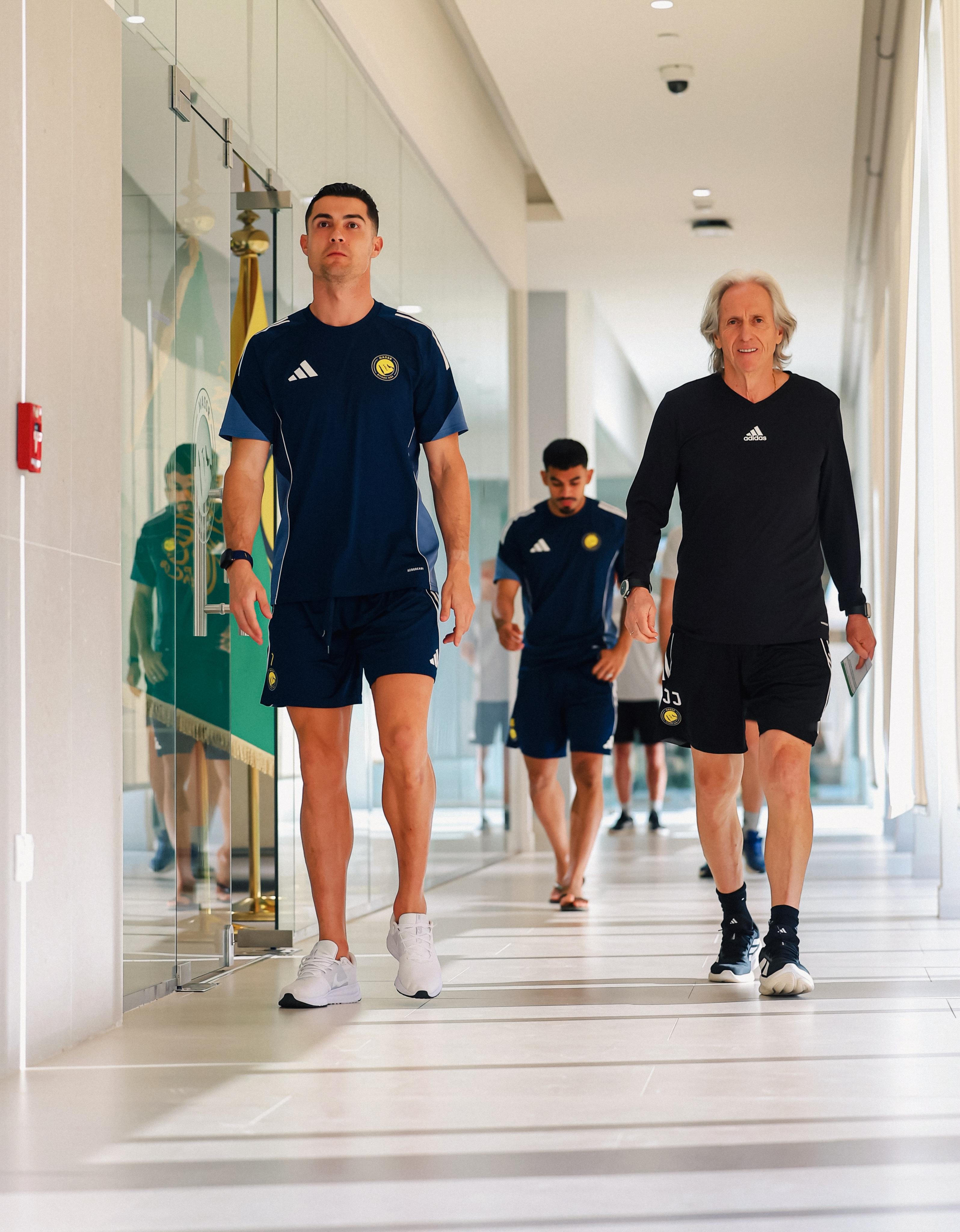 纳杰马体育vs利雅得胜利 🛑 据«中东报»消息人士透露，利雅得胜利队主教练豪尔