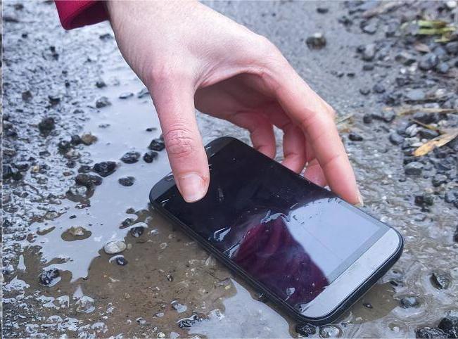 “这就是手欠的下场！”河南郑州，一高三男孩，父母给他买了部7700元手机，弄丢了