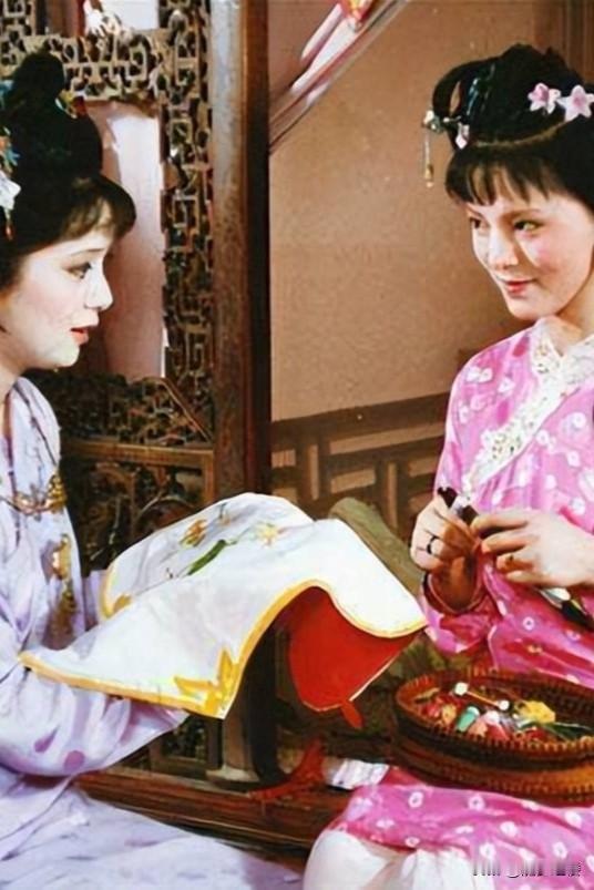 大多数研究红楼梦的朋友，能够判断出曹学太假，说明都非常有理性，非常聪明，而且也知