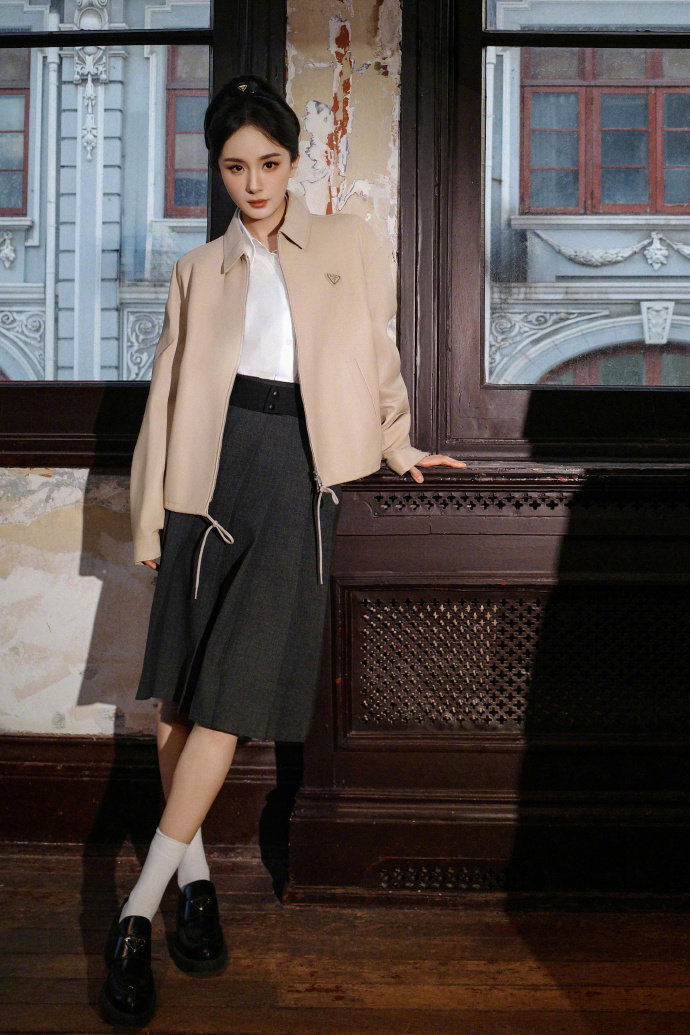 杨幂prada女王具象化杨幂prada女王驾到杨幂prada女王具象化了 