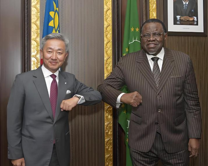 中国曾无偿援助了纳米比亚 4000 吨大米，万万没想到，这个非洲小国在 2019