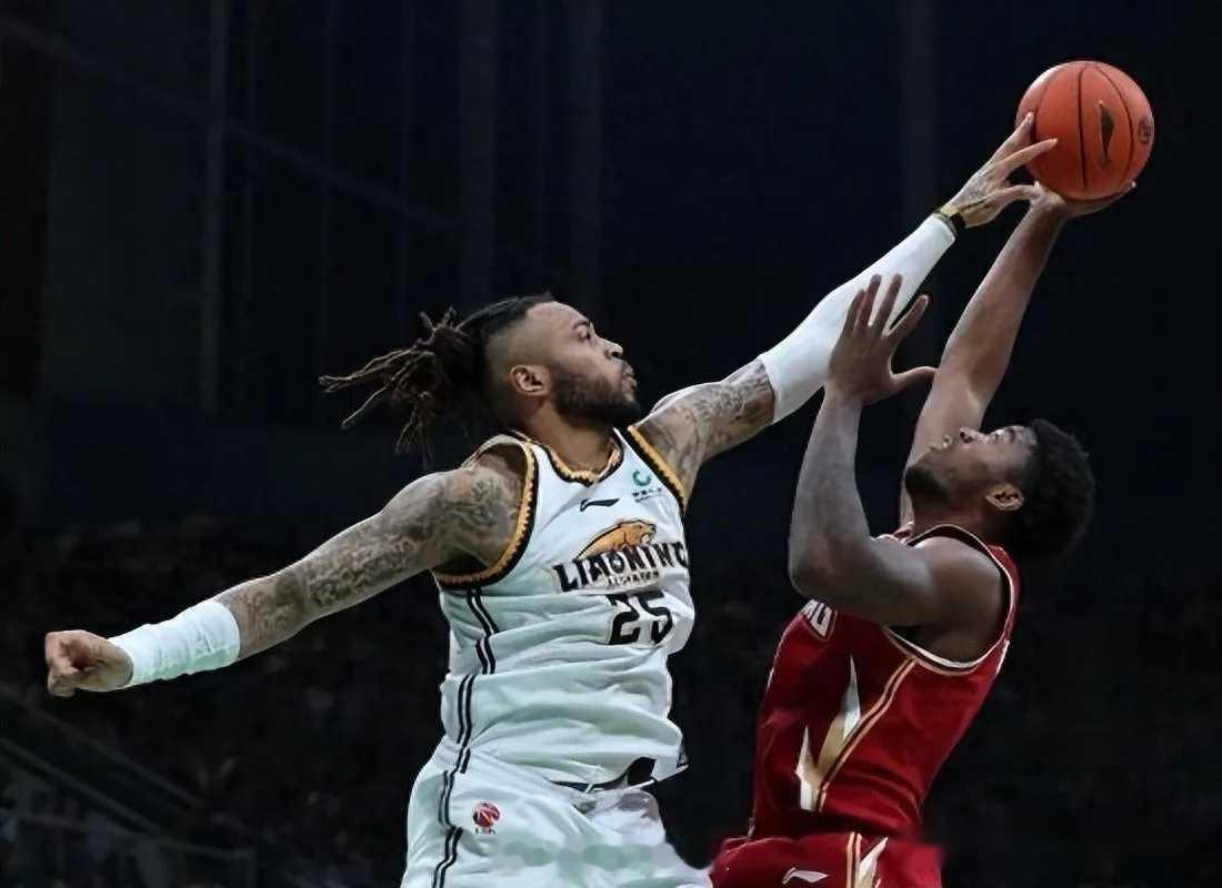 今晚19:35，CBA季后赛G2，辽篮主场迎终结之战！🏀🐯 G1辽宁队用24