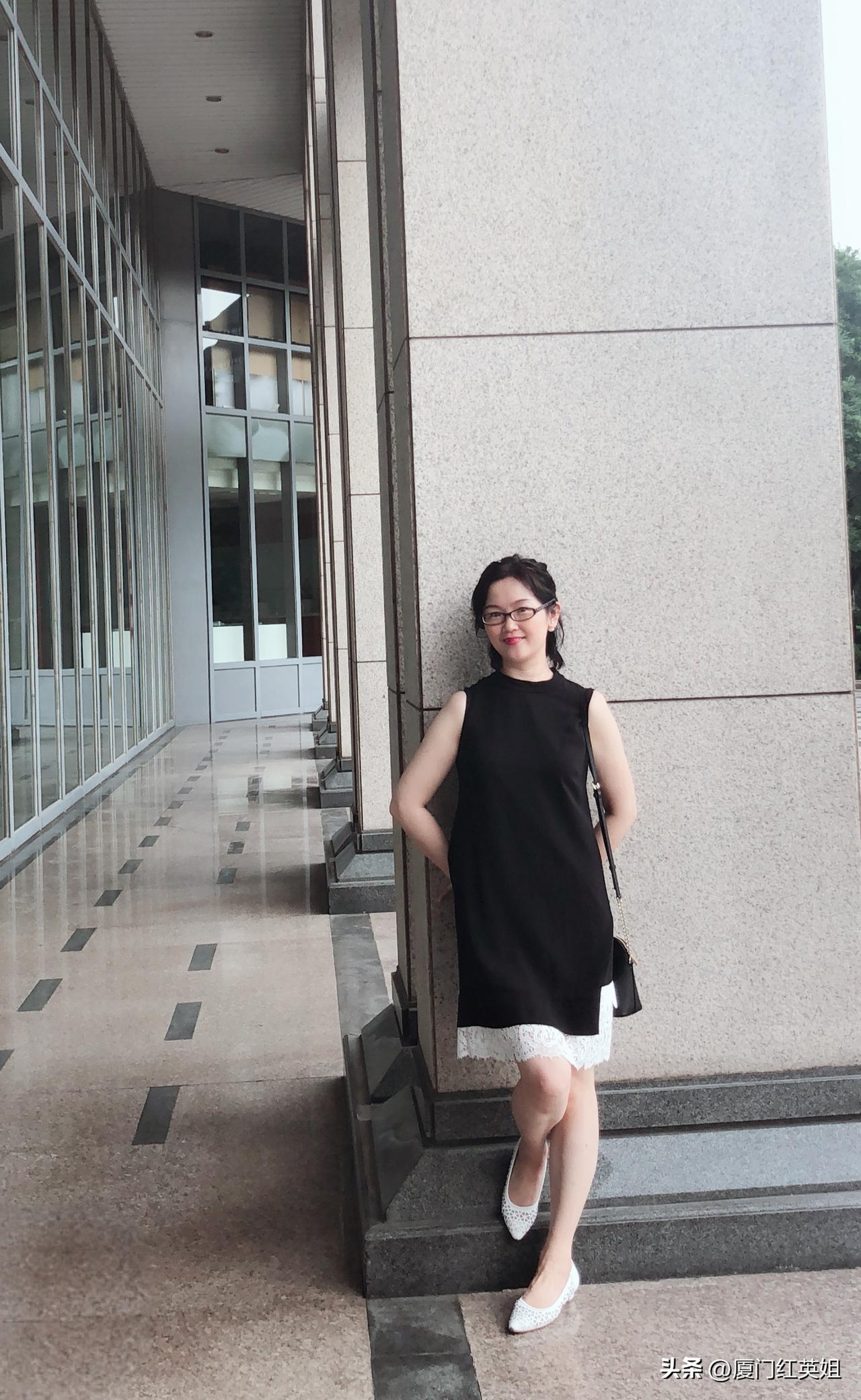 北漂逛北大
44岁的我挑战学院风混在学生堆
北漂那三年
最想去的地方除了长城，故