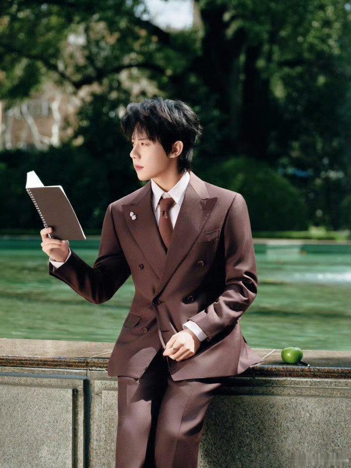 周奇说过了十五分钟就不想吃了周五晚高疯周奇你别太有节目！减脂期反应也太真实，太有