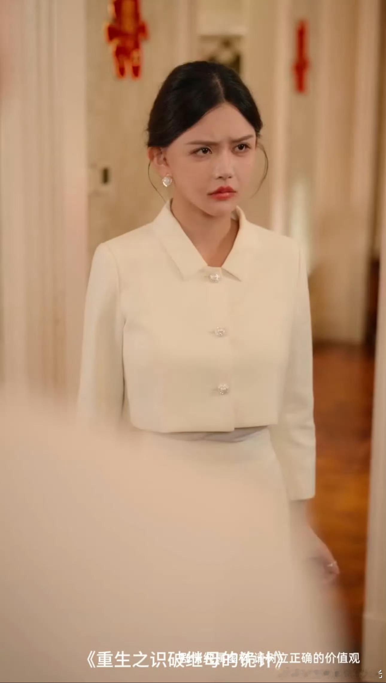 韩安冉新剧演技韩安冉拍的短剧播出了，在演戏道路算新人呢 