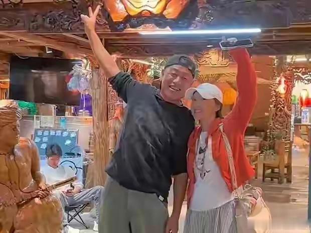 可云扮演者辟谣嫌老公丑不生孩子当《情深深雨濛濛》里的“可云”徐露时隔多年突然发布