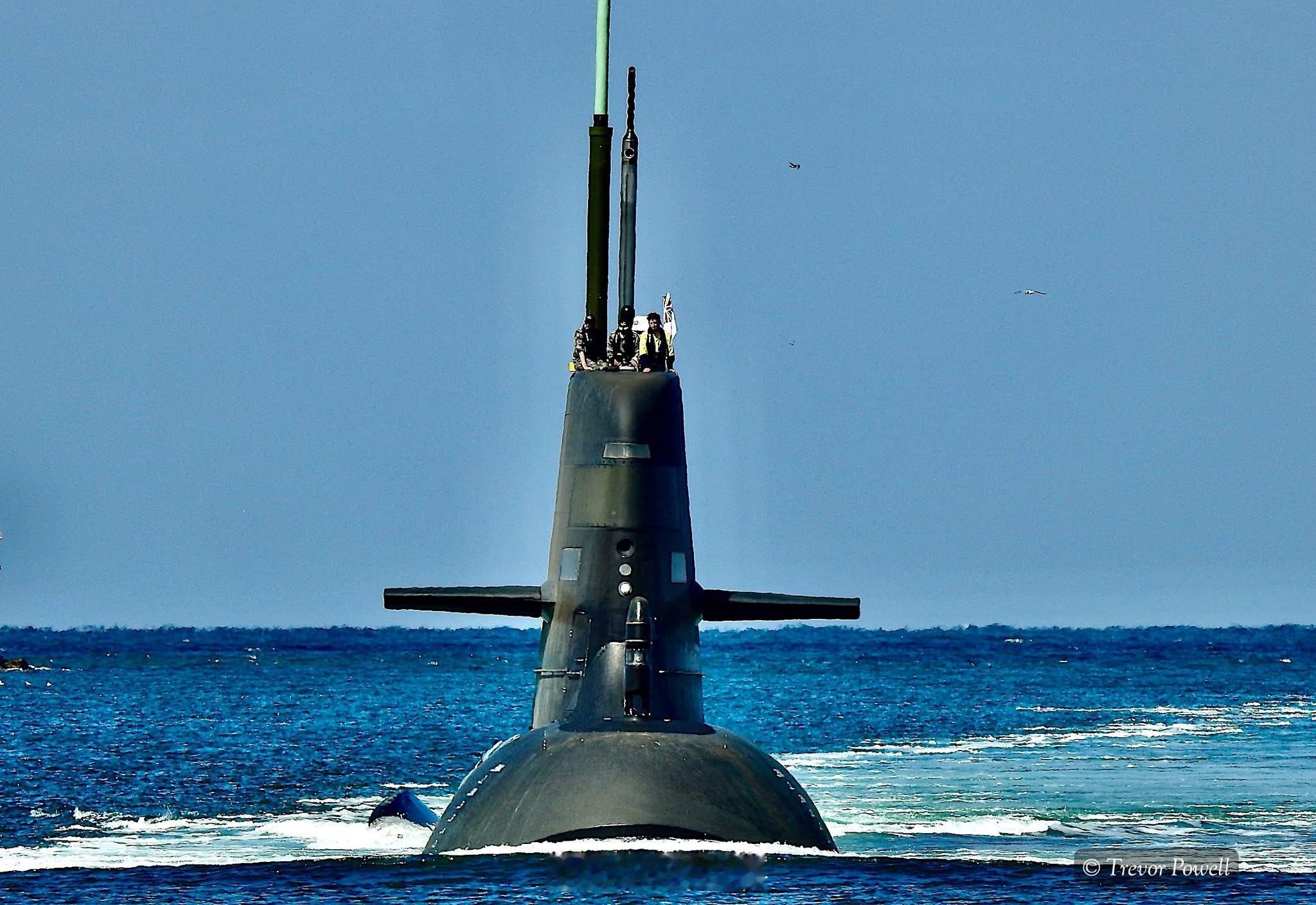 每天认识一件兵器烽火问鼎计划 2025 年 12 月 15 日，澳大利亚海军“柯