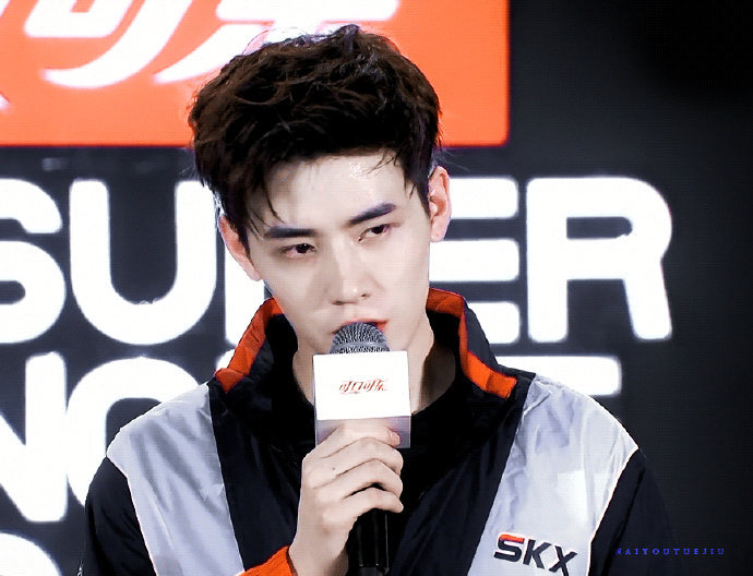 任豪伟大的爱豆时期任豪连热巴都夸帅的人 谁还在考古任豪！当年创造营舞台光芒万丈，